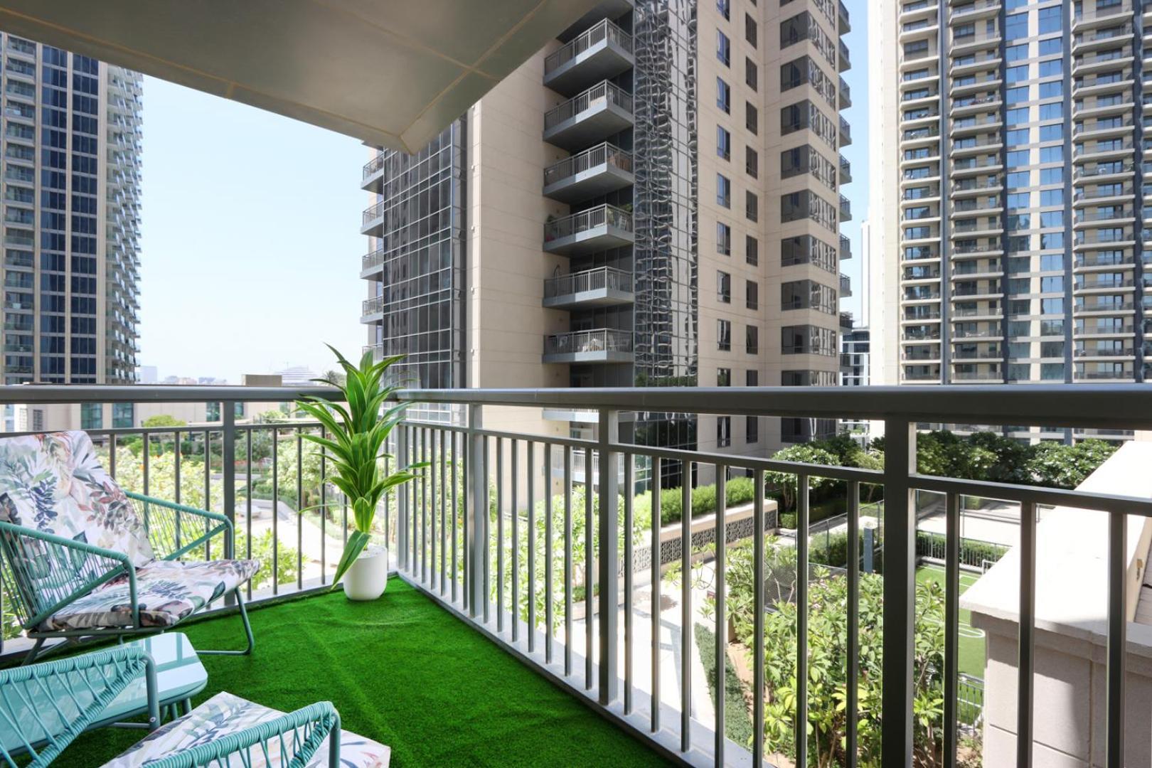 Apartment Livbnb Creekfront 2br With Skyline Views Steps To Creek Marina